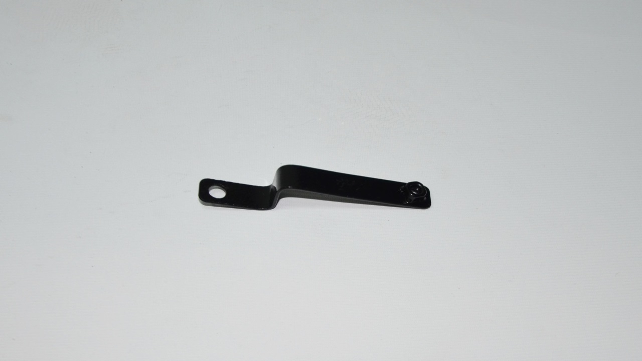 TEKER ÜSTÜ ÇAMURLUK BAĞLANTI DEMİRİ (BLAZER)